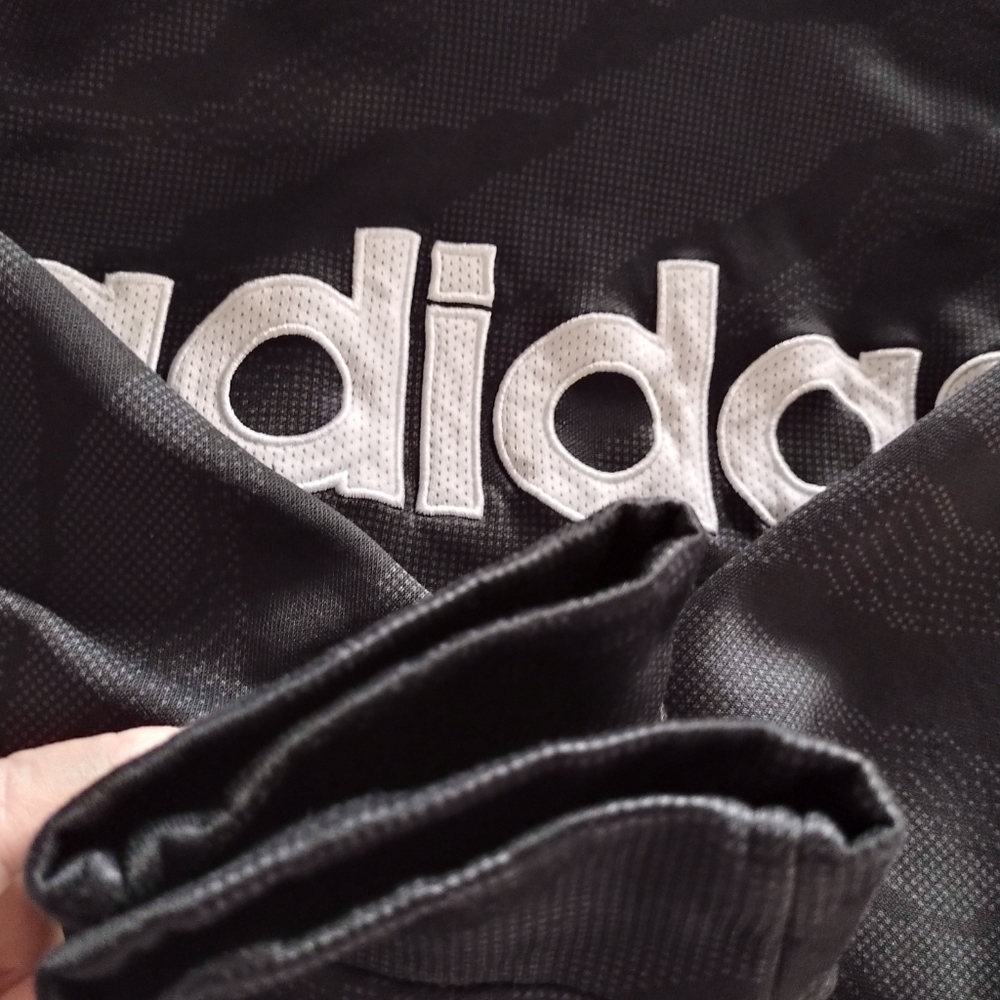 Adidas boys Hoodie size 8. Black on black Camo style. EUC. Pullover - Picture 8 of 11